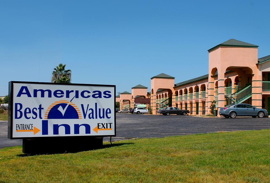 Americas Best Value Inn San Antonio - At&T Center/Fort Sam Houston Εξωτερικό φωτογραφία